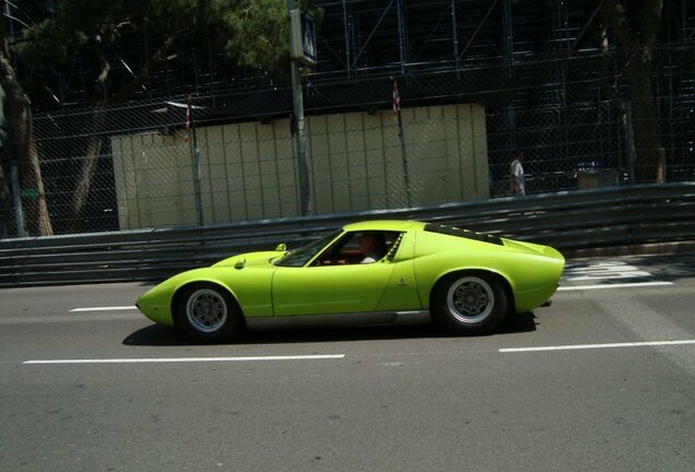 Lamborghini Miura P400