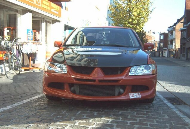 Mitsubishi Lancer Evolution VIII FQ