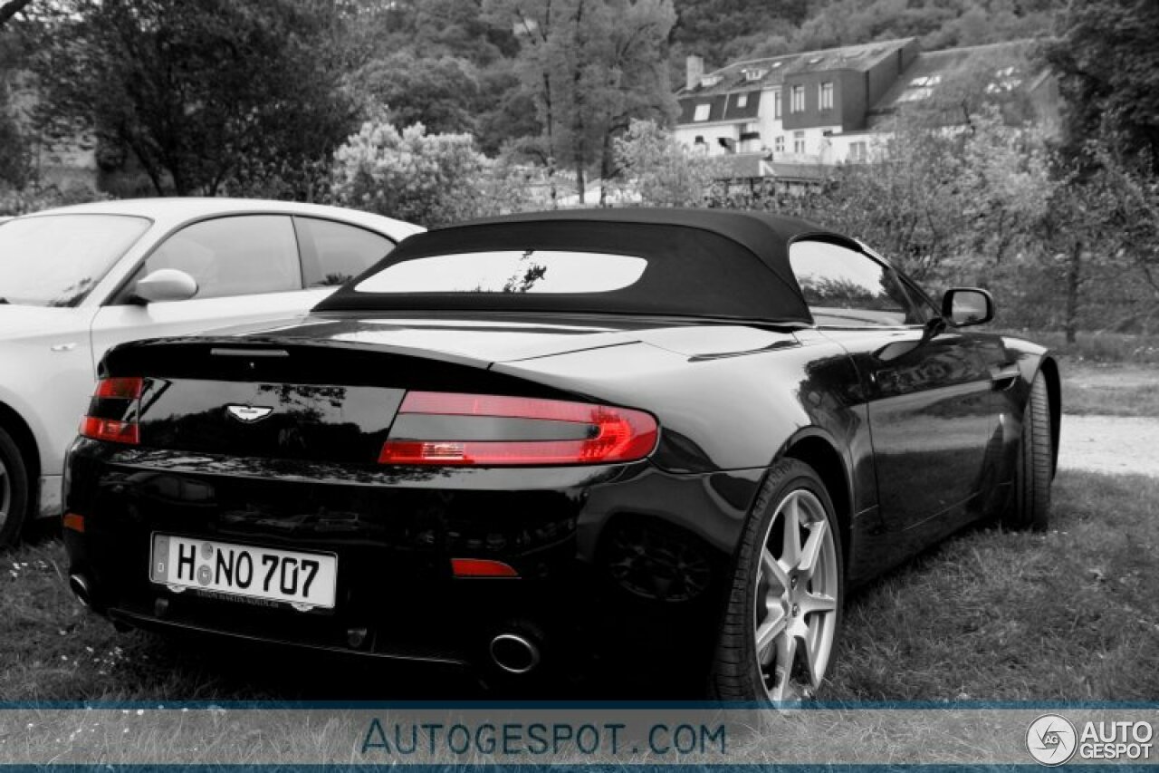 Aston Martin V8 Vantage Roadster