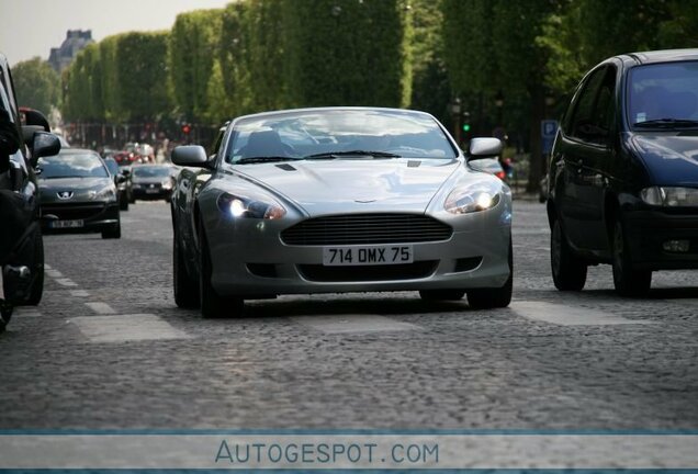 Aston Martin DB9 Volante