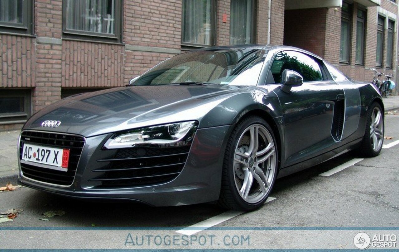 Audi R8