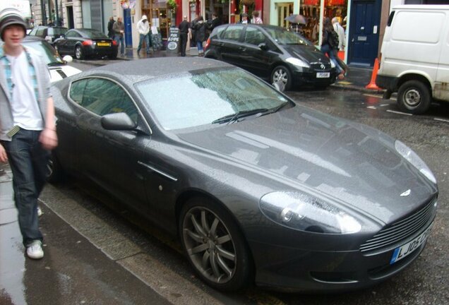 Aston Martin DB9