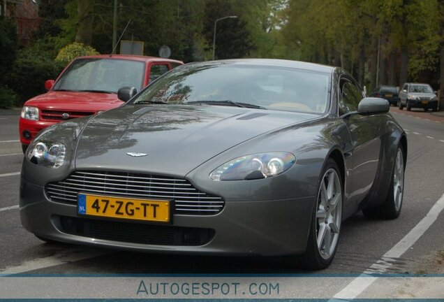 Aston Martin V8 Vantage