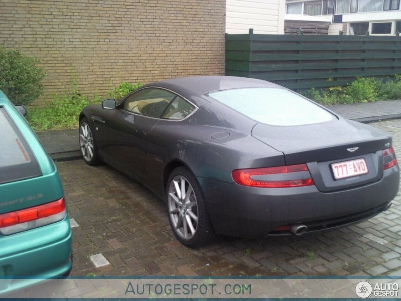 Aston Martin DB9