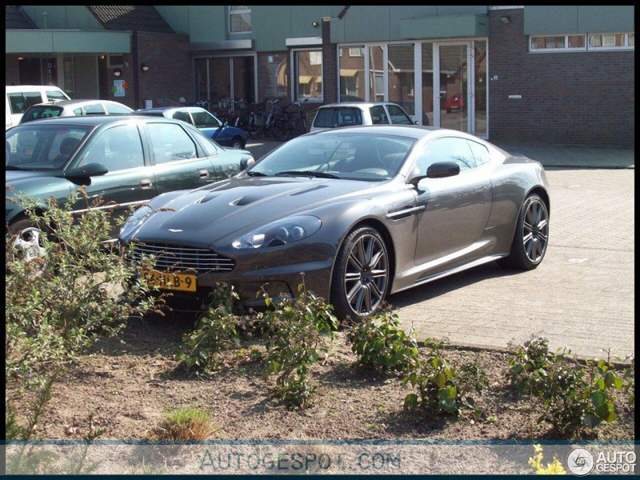 Aston Martin DBS