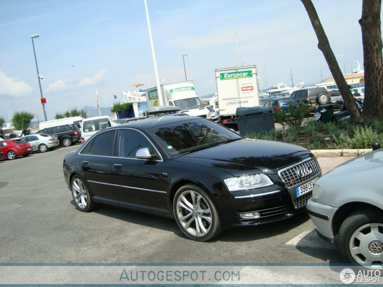 Audi S8 D3