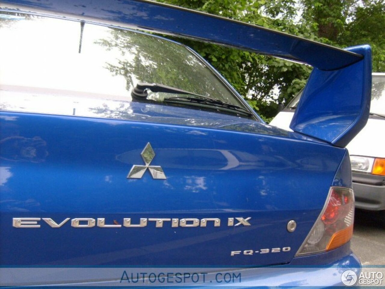 Mitsubishi Lancer Evolution IX MR FQ-320