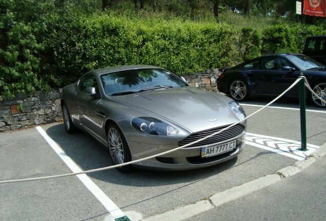 Aston Martin DB9