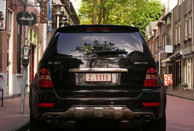 Mercedes-Benz ML 63 AMG W164 2009