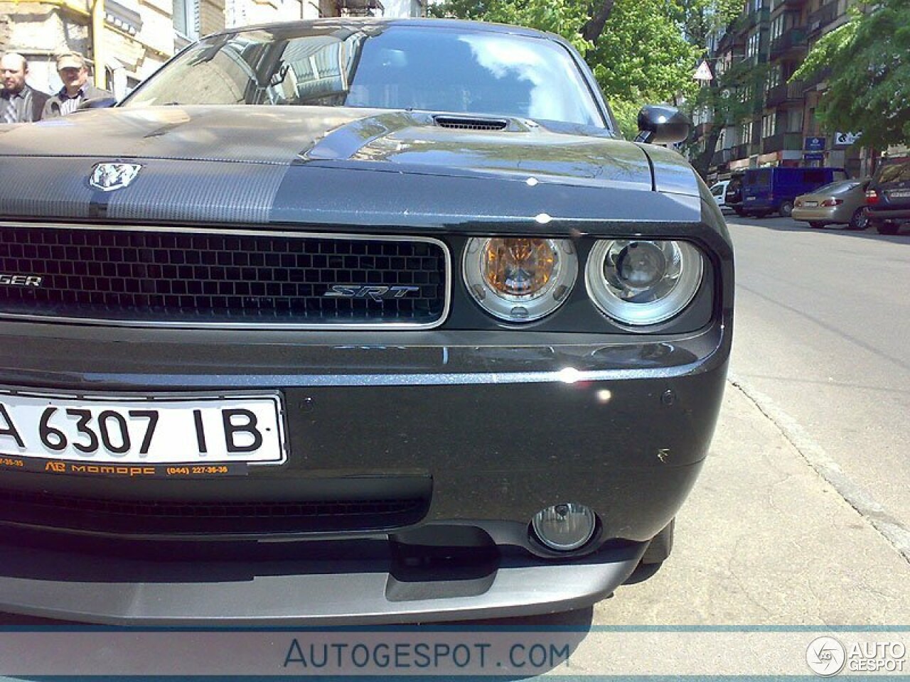 Dodge Challenger SRT-8