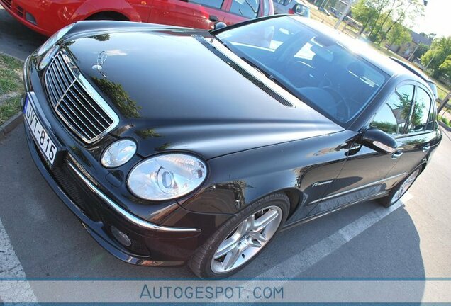 Mercedes-Benz E 55 AMG