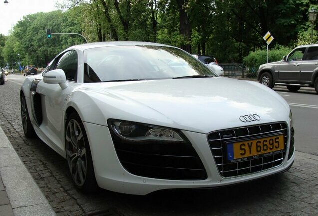 Audi R8 V10