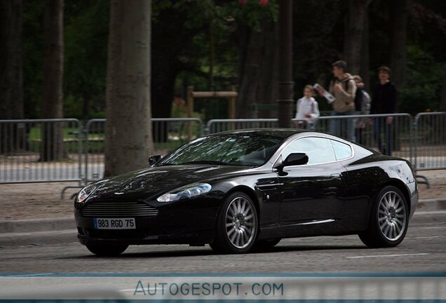 Aston Martin DB9