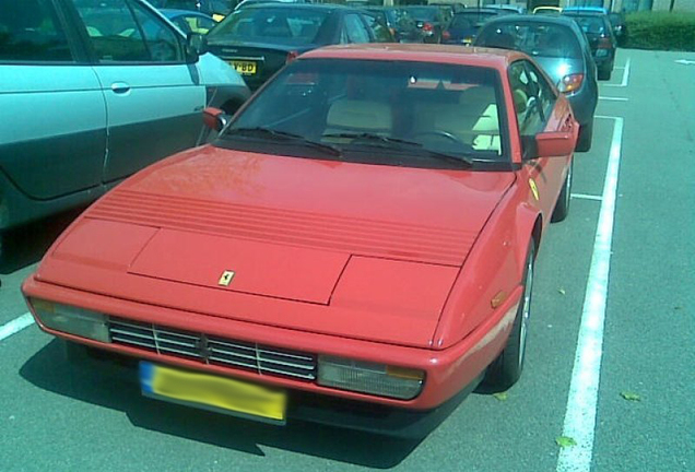 Ferrari Mondial 3.2