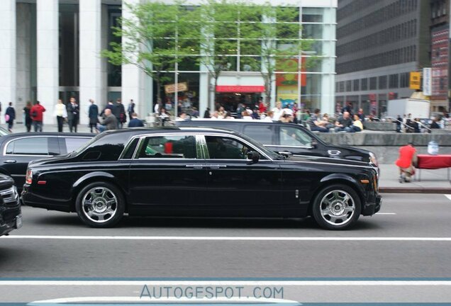 Rolls-Royce Phantom EWB