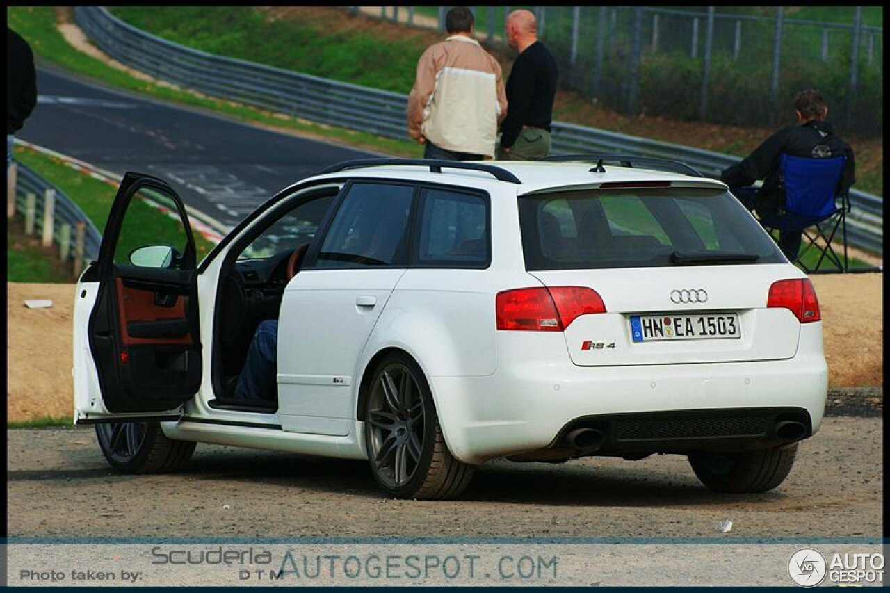 Audi RS4 Avant B7