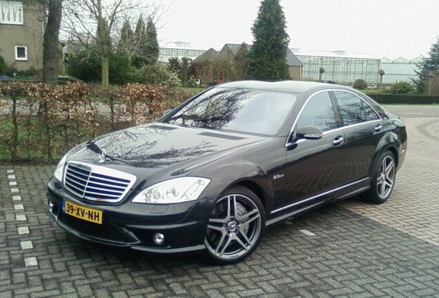 Mercedes-Benz S 63 AMG W221