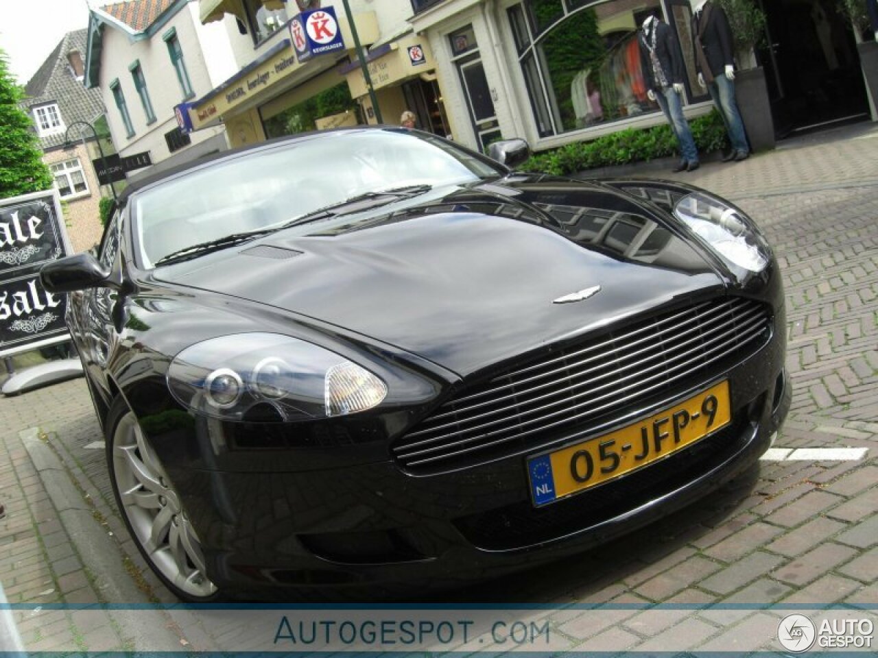 Aston Martin DB9 Volante