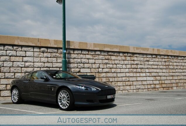 Aston Martin DB9