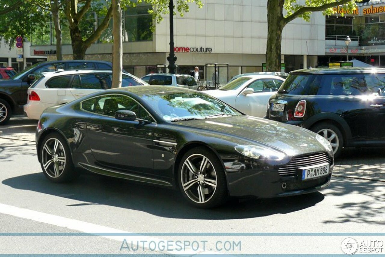 Aston Martin V8 Vantage N400