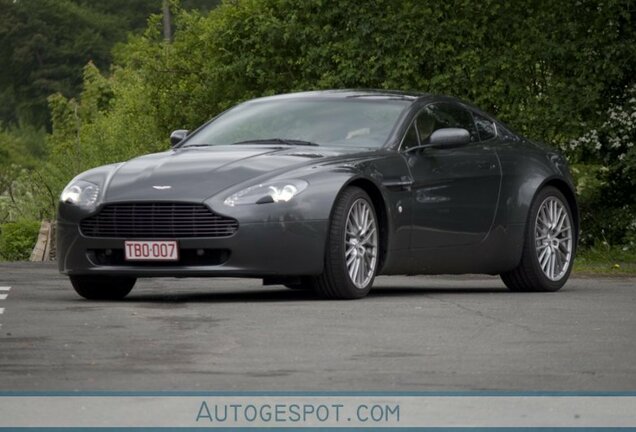 Aston Martin V8 Vantage