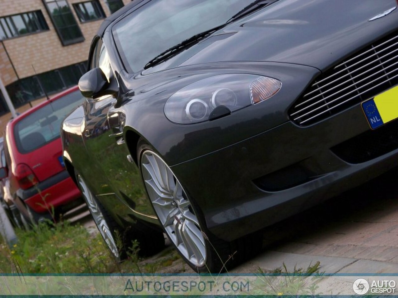 Aston Martin DB9 Volante