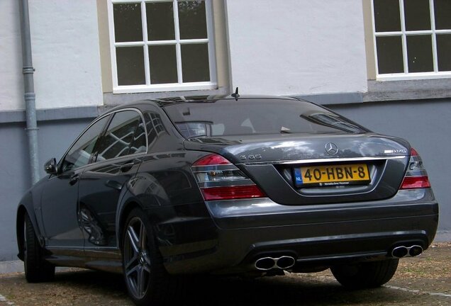 Mercedes-Benz S 65 AMG V221