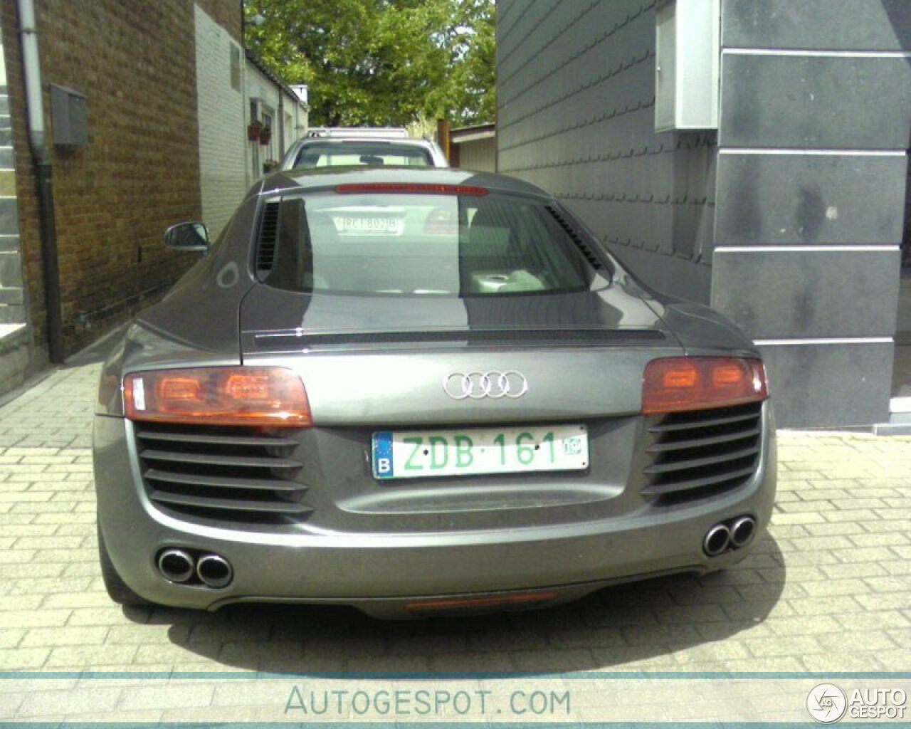 Audi R8