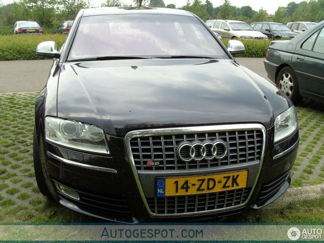 Audi S8 D3