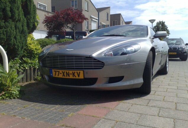 Aston Martin DB9