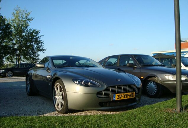 Aston Martin V8 Vantage