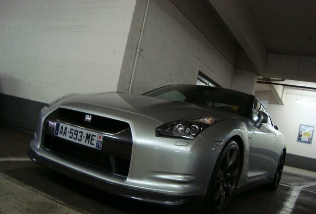 Nissan GT-R