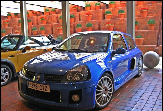 Renault Clio V6 Phase II