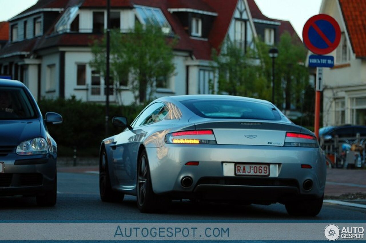 Aston Martin V8 Vantage N400