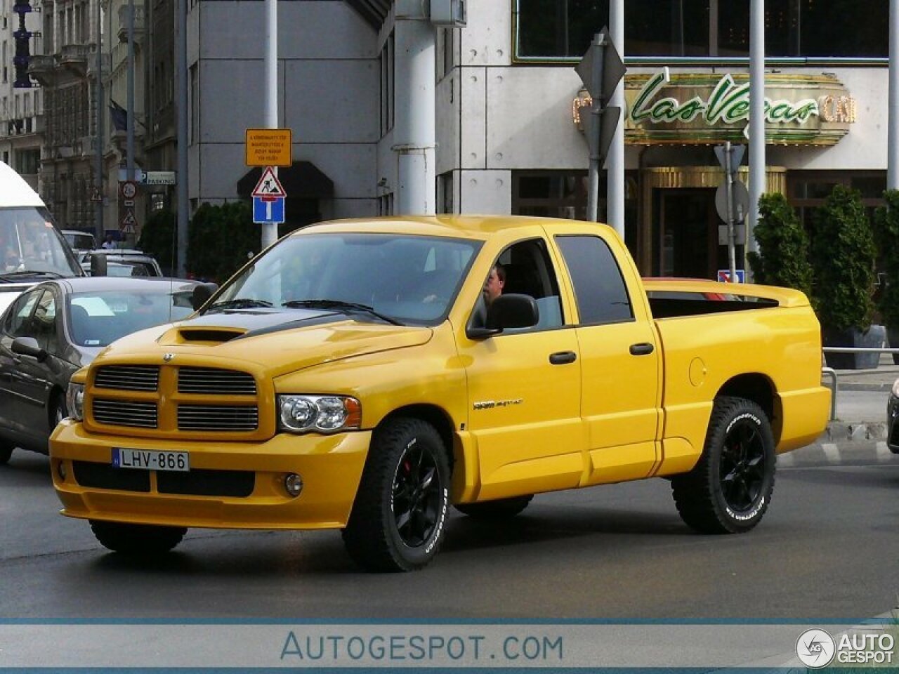 Dodge RAM SRT-10 Quad-Cab Yellow Fever Edition