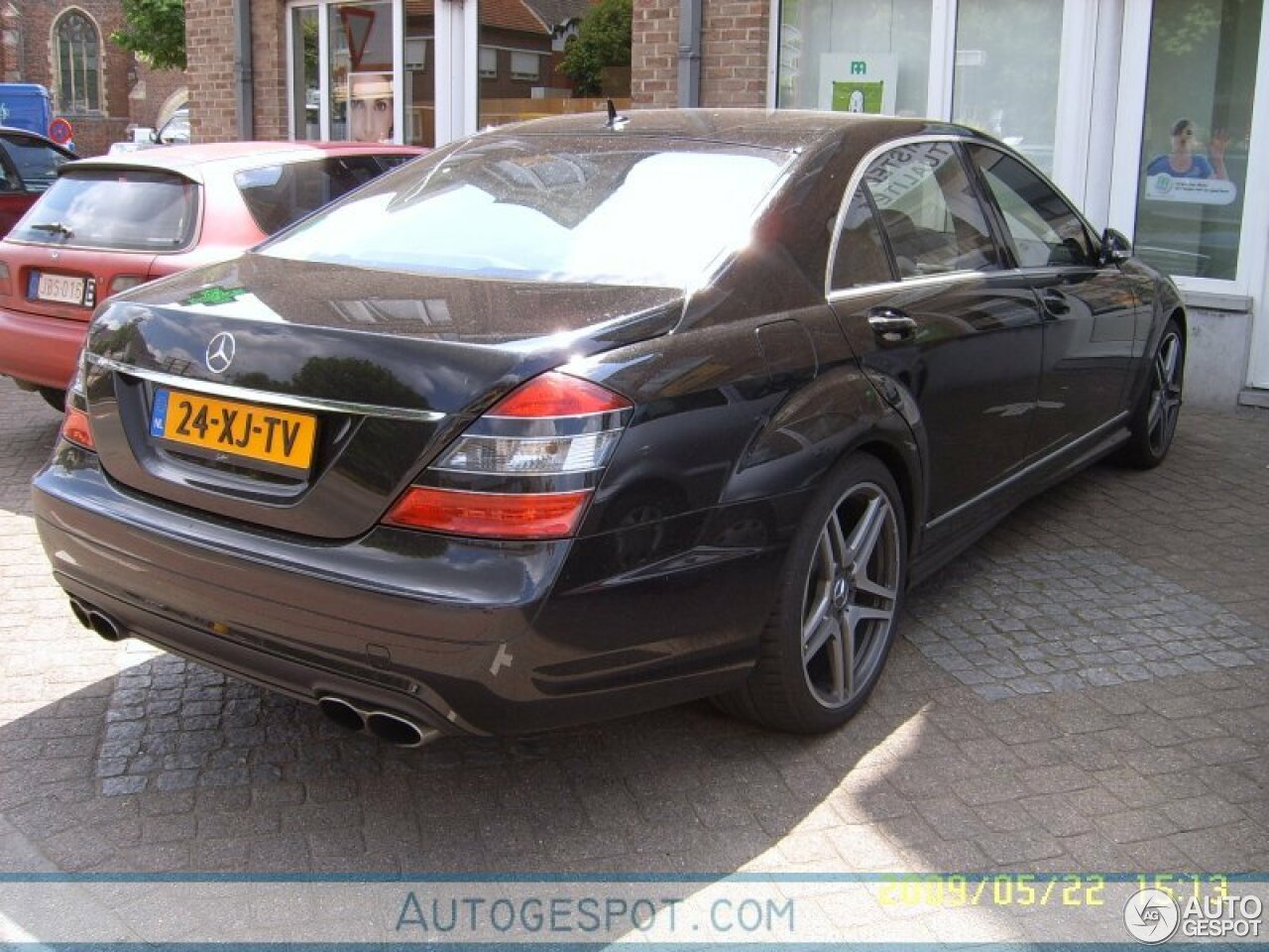 Mercedes-Benz S 65 AMG V221