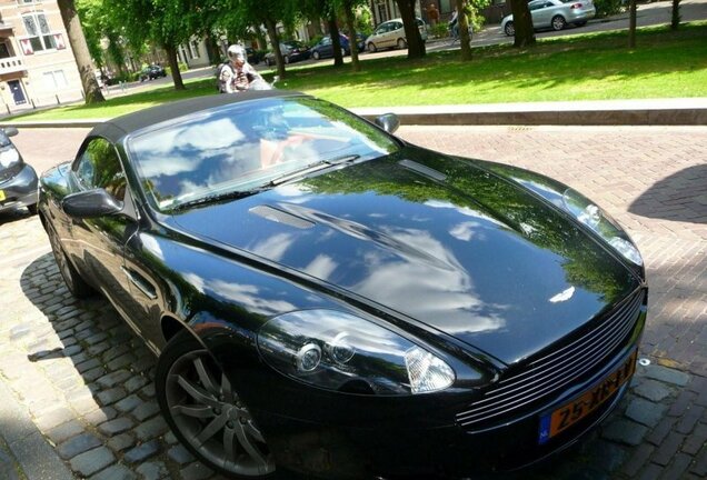 Aston Martin DB9 Volante