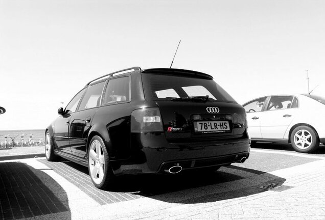 Audi RS6 Avant C5