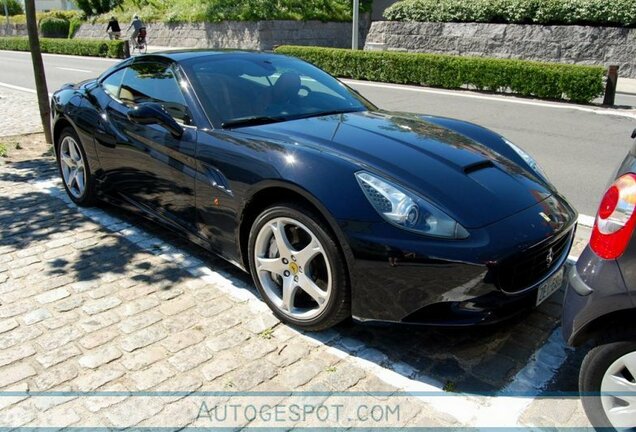 Ferrari California