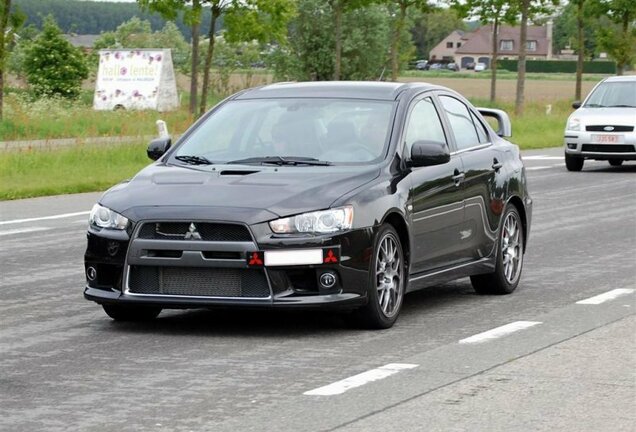 Mitsubishi Lancer Evolution X MR