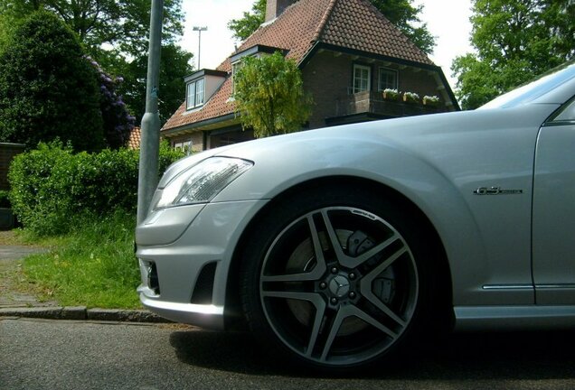 Mercedes-Benz S 63 AMG W221