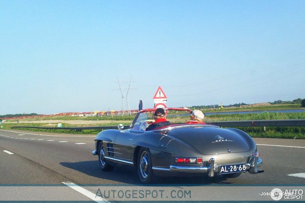 Mercedes-Benz 300SL Roadster