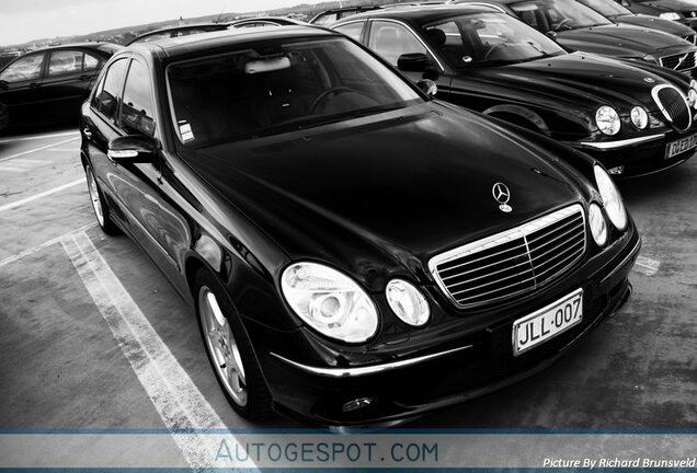 Mercedes-Benz E 55 AMG