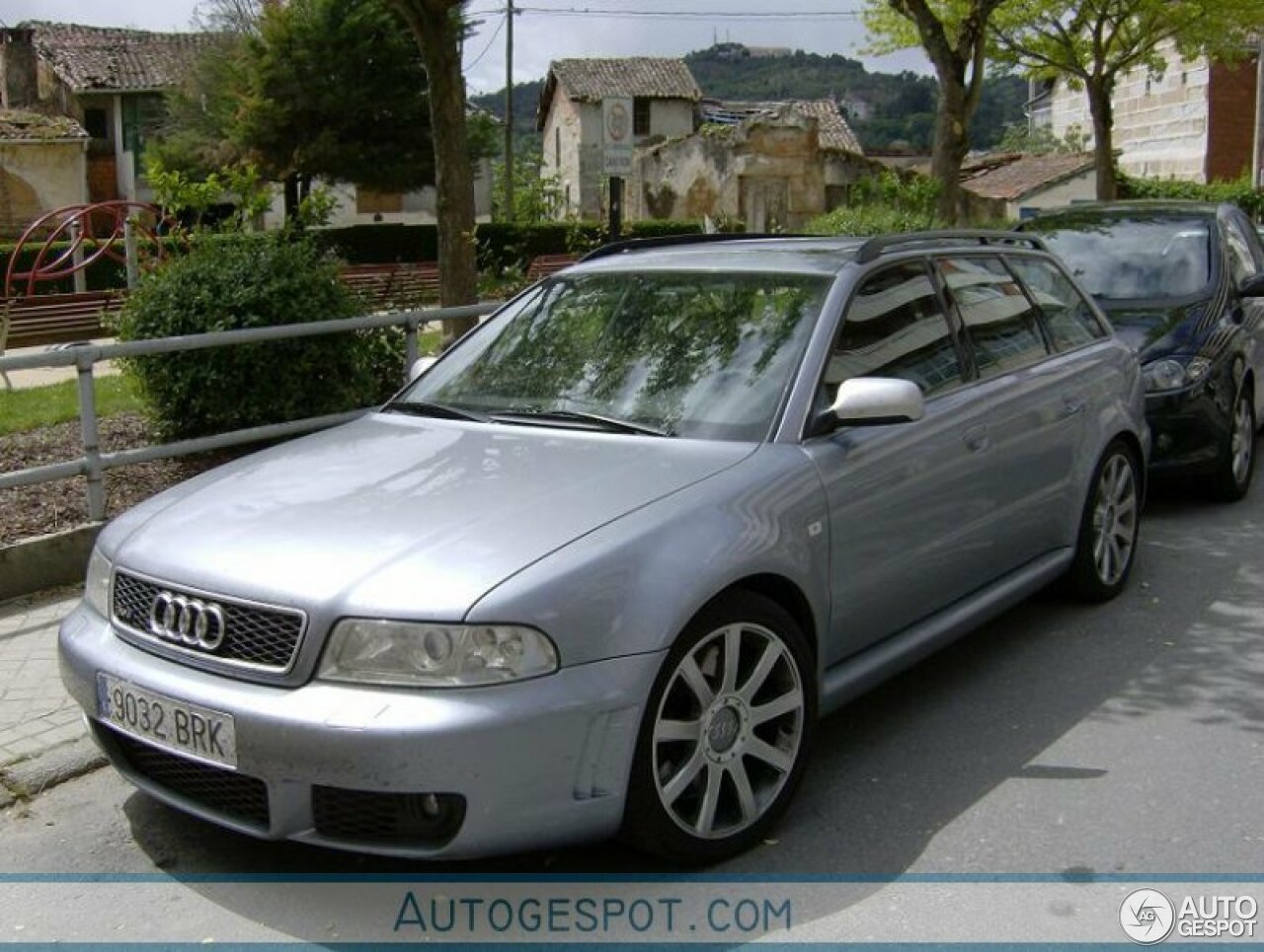 Audi RS4 Avant B5