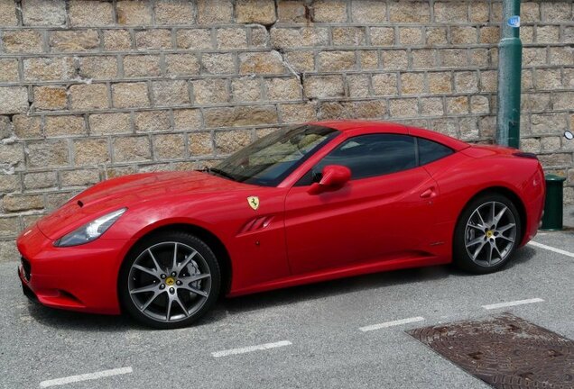 Ferrari California