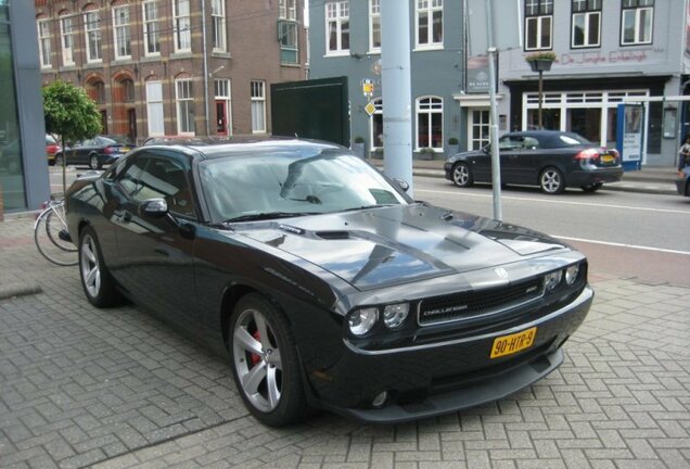 Dodge Challenger SRT-8 500