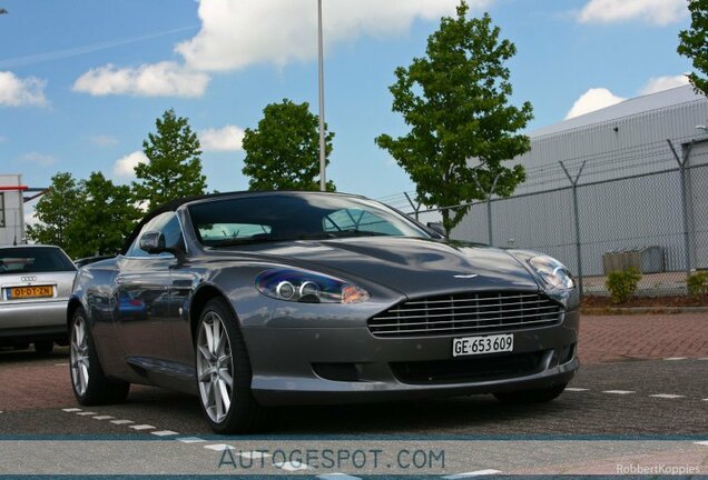 Aston Martin DB9 Volante