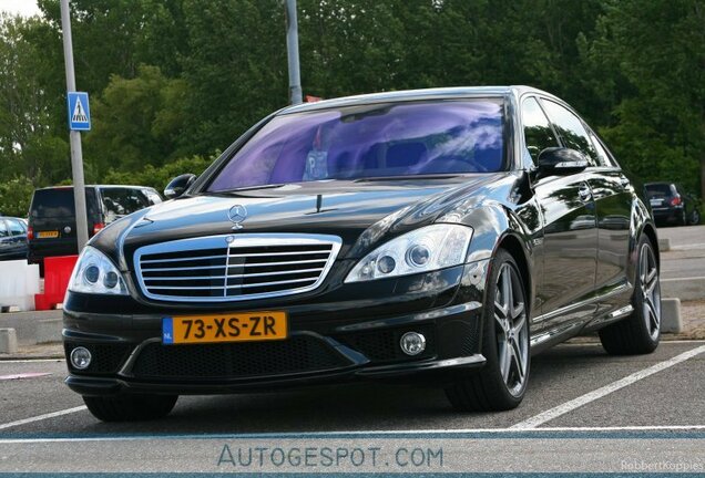 Mercedes-Benz S 63 AMG W221