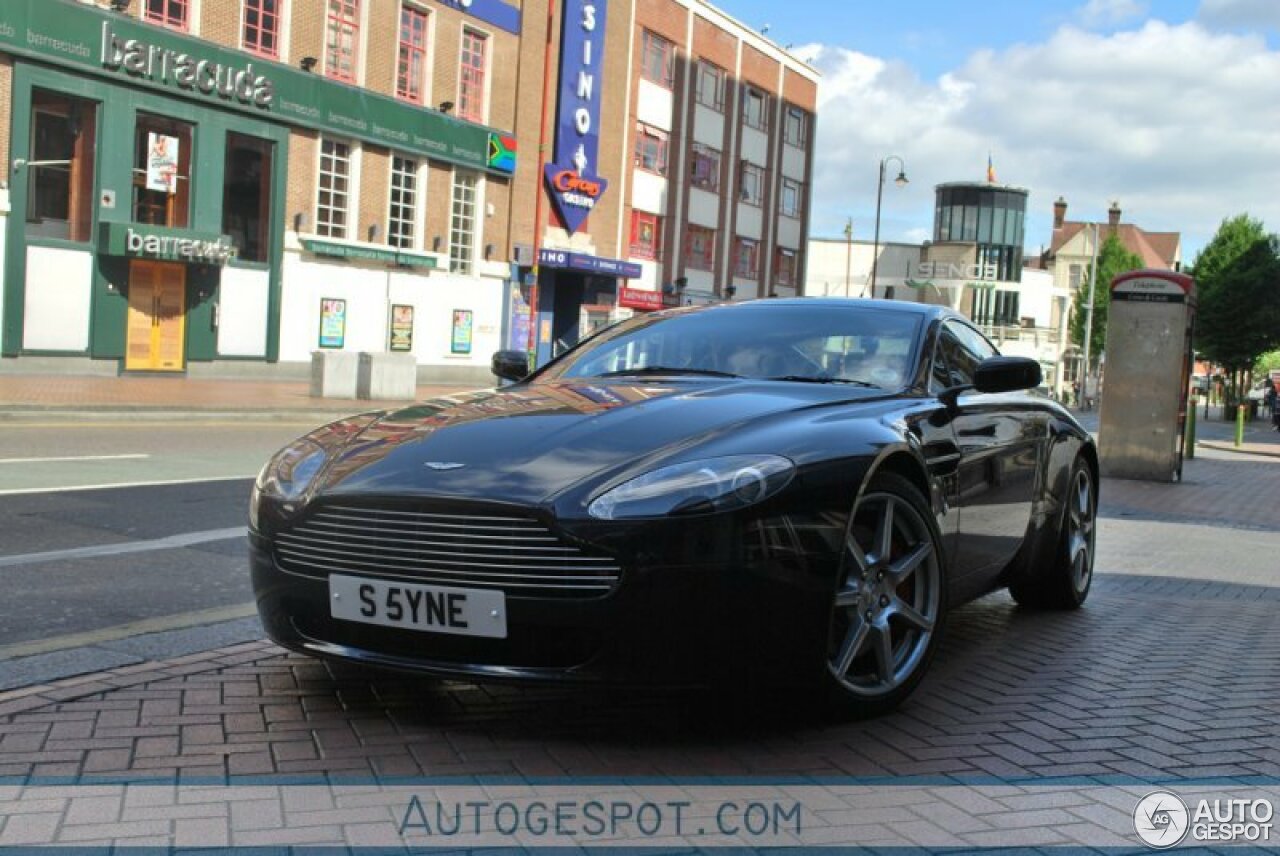 Aston Martin V8 Vantage