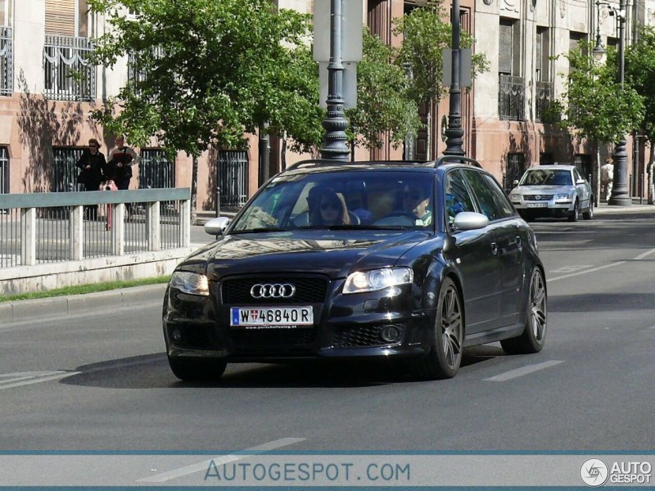 Audi RS4 Avant B7